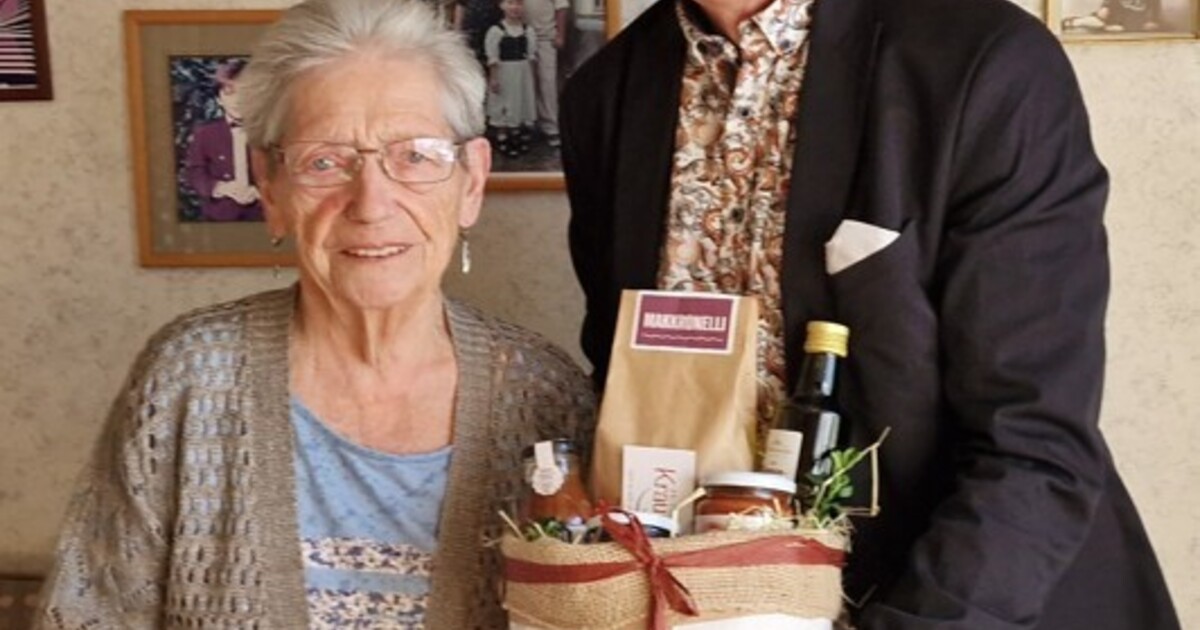 Maria Anna Ruhland feiert 90. Geburtstag | RADIO SCHWABEN